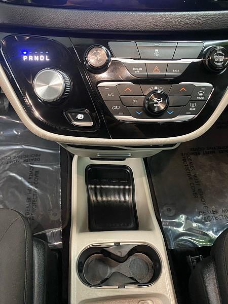 used 2017 Chrysler Pacifica car, priced at $10,891