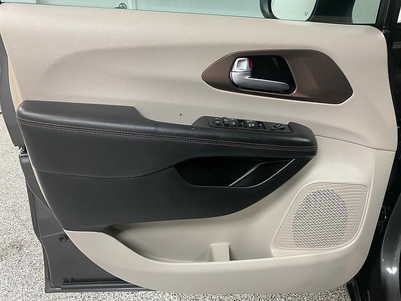 used 2017 Chrysler Pacifica car, priced at $10,891