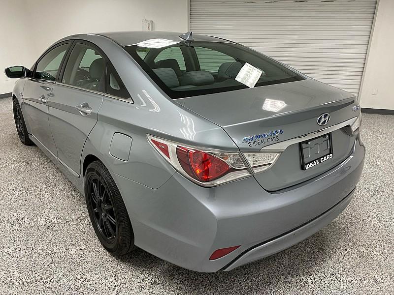 used 2015 Hyundai Sonata Hybrid car, priced at $7,891