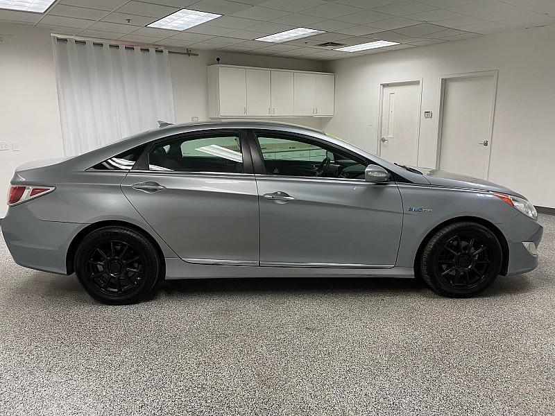 used 2015 Hyundai Sonata Hybrid car, priced at $7,891