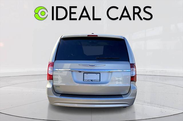 used 2014 Chrysler Town & Country car, priced at $7,491