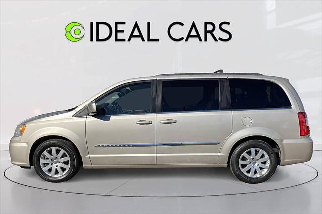 used 2014 Chrysler Town & Country car, priced at $7,491