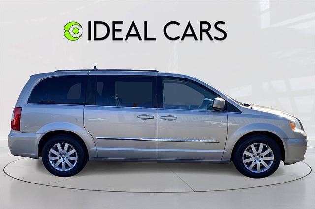 used 2014 Chrysler Town & Country car, priced at $7,491