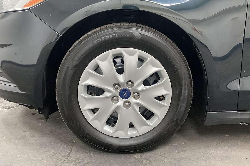 used 2014 Ford Fusion car, priced at $5,991