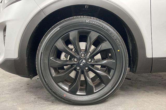 used 2020 Kia Sorento car, priced at $16,491