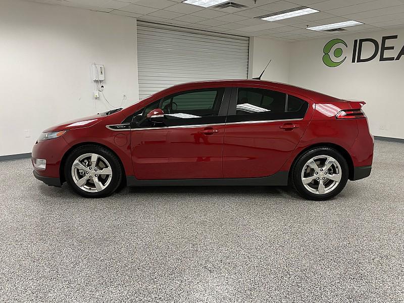 used 2014 Chevrolet Volt car, priced at $5,991