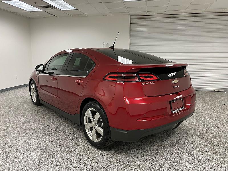 used 2014 Chevrolet Volt car, priced at $5,991