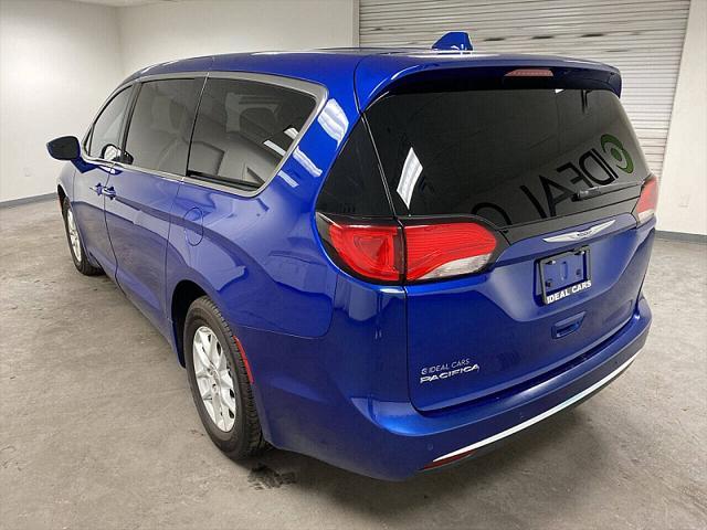 used 2020 Chrysler Pacifica car, priced at $15,491