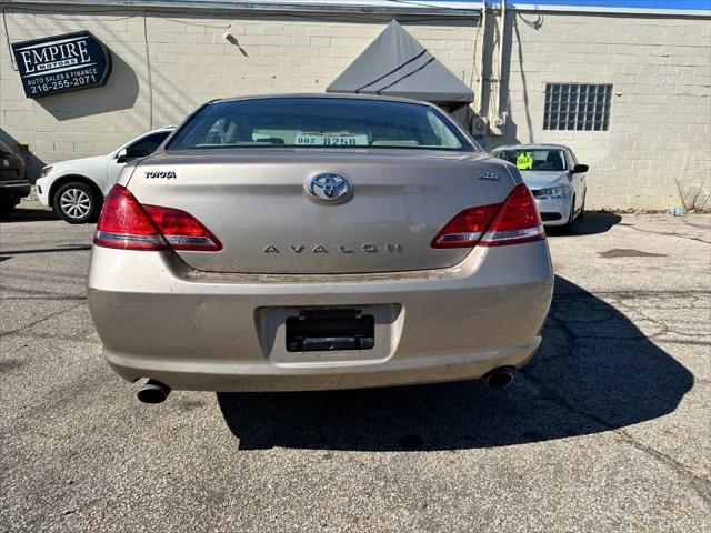 used 2005 Toyota Avalon car, priced at $4,499