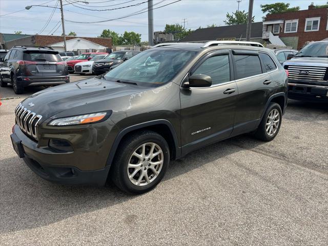 used 2015 Jeep Cherokee car, priced at $6,499