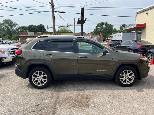 used 2015 Jeep Cherokee car, priced at $6,499