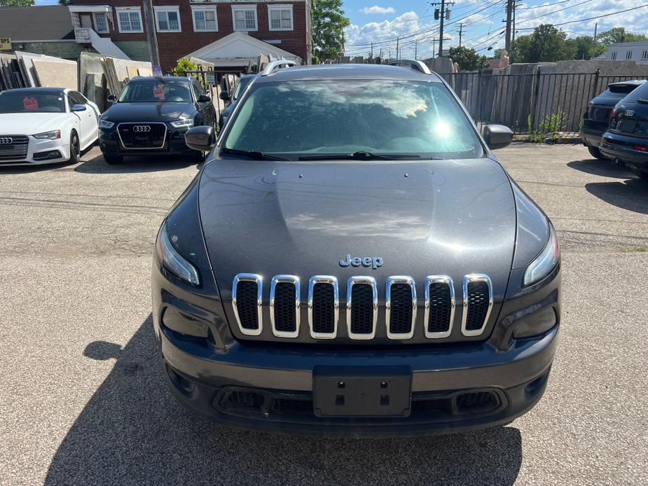 used 2016 Jeep Cherokee car, priced at $7,499