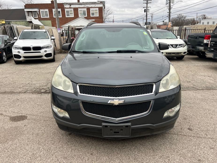 used 2009 Chevrolet Traverse car, priced at $5,499