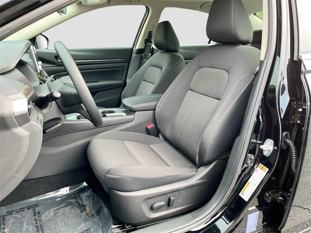 new 2025 Nissan Altima car, priced at $25,069