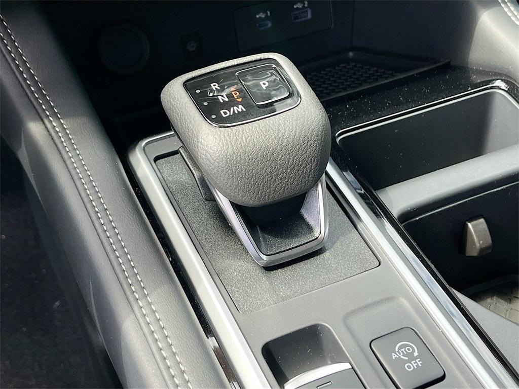 new 2025 Nissan Pathfinder car, priced at $48,704