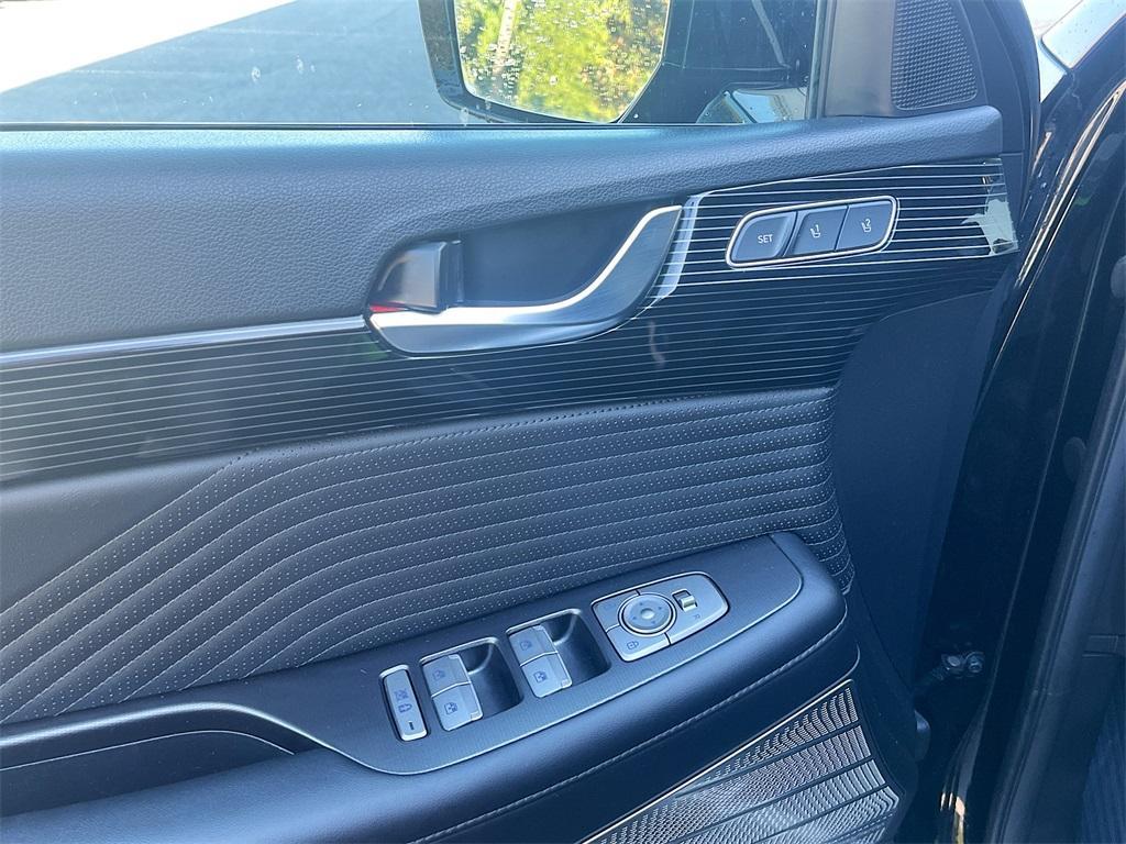 used 2024 Hyundai Palisade car, priced at $35,900