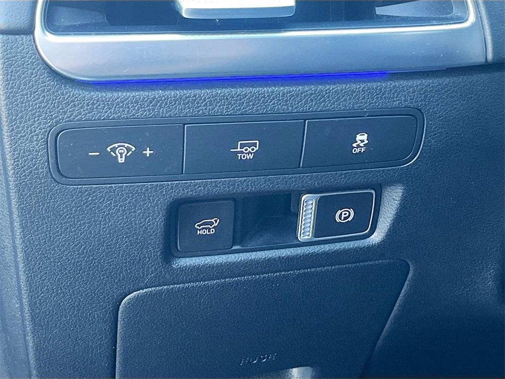 used 2024 Hyundai Palisade car, priced at $35,900