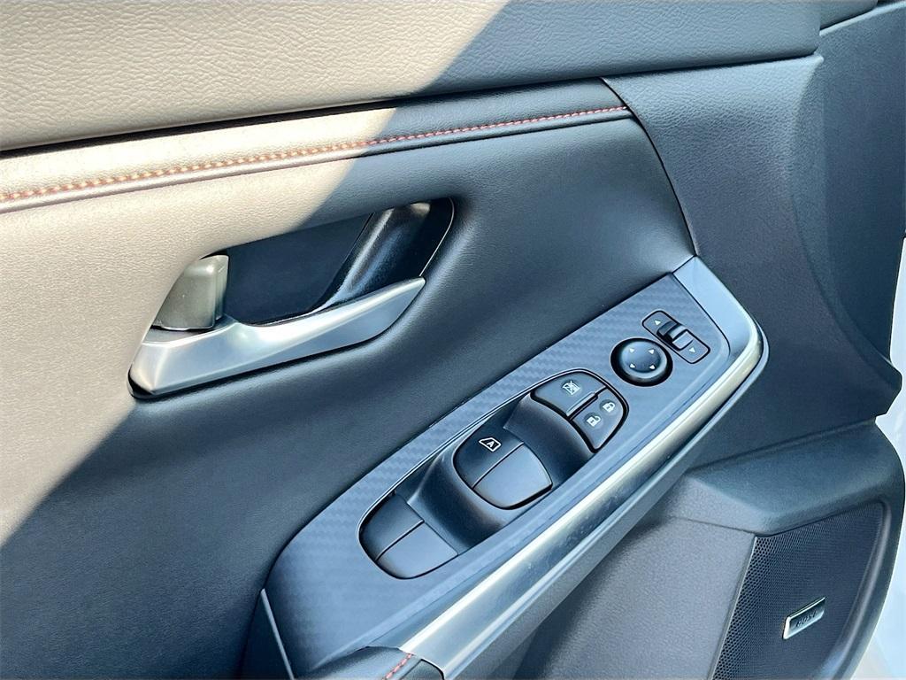 new 2025 Nissan Sentra car, priced at $27,016