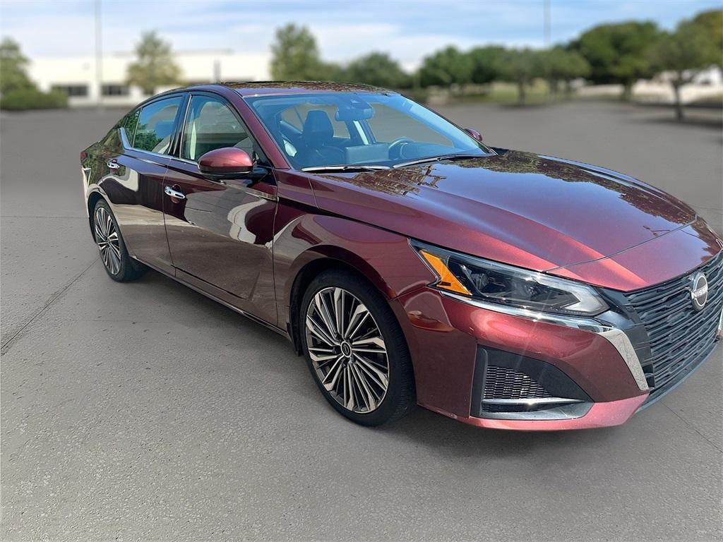 used 2023 Nissan Altima car, priced at $22,878