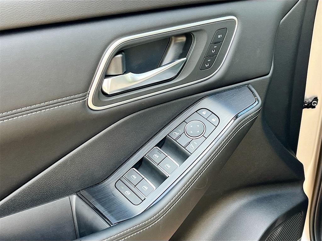 new 2025 Nissan Rogue car, priced at $41,522