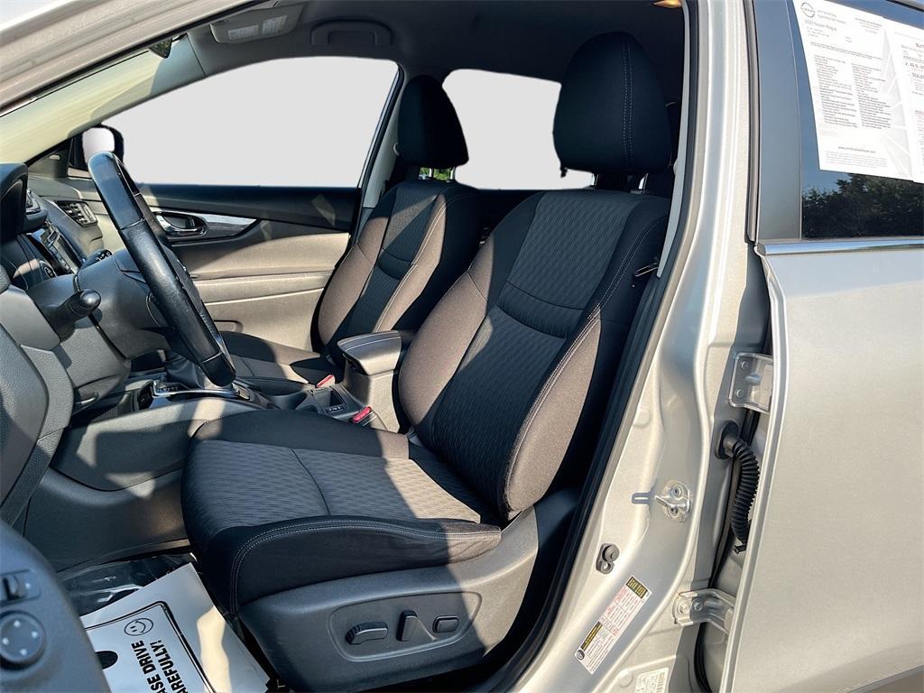used 2020 Nissan Rogue car, priced at $15,610