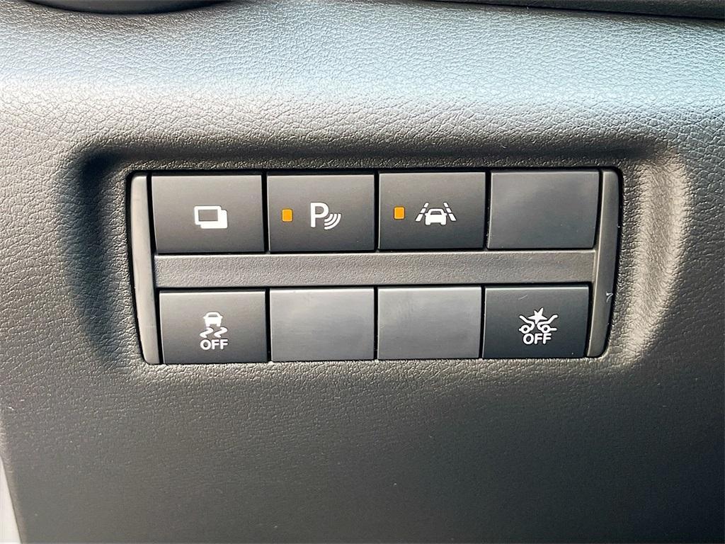 new 2025 Nissan Versa car, priced at $20,037