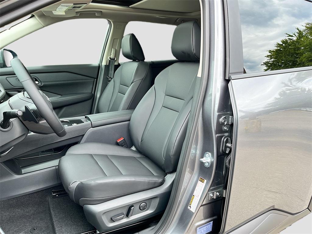 new 2025 Nissan Rogue car, priced at $32,023