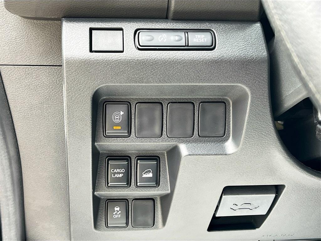 new 2025 Nissan Frontier car, priced at $34,014