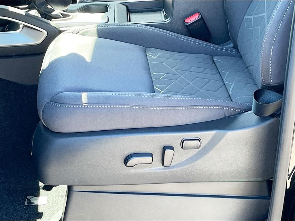 new 2025 Nissan Frontier car, priced at $33,380