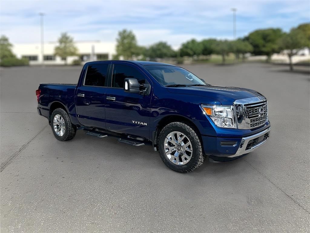 used 2024 Nissan Titan car