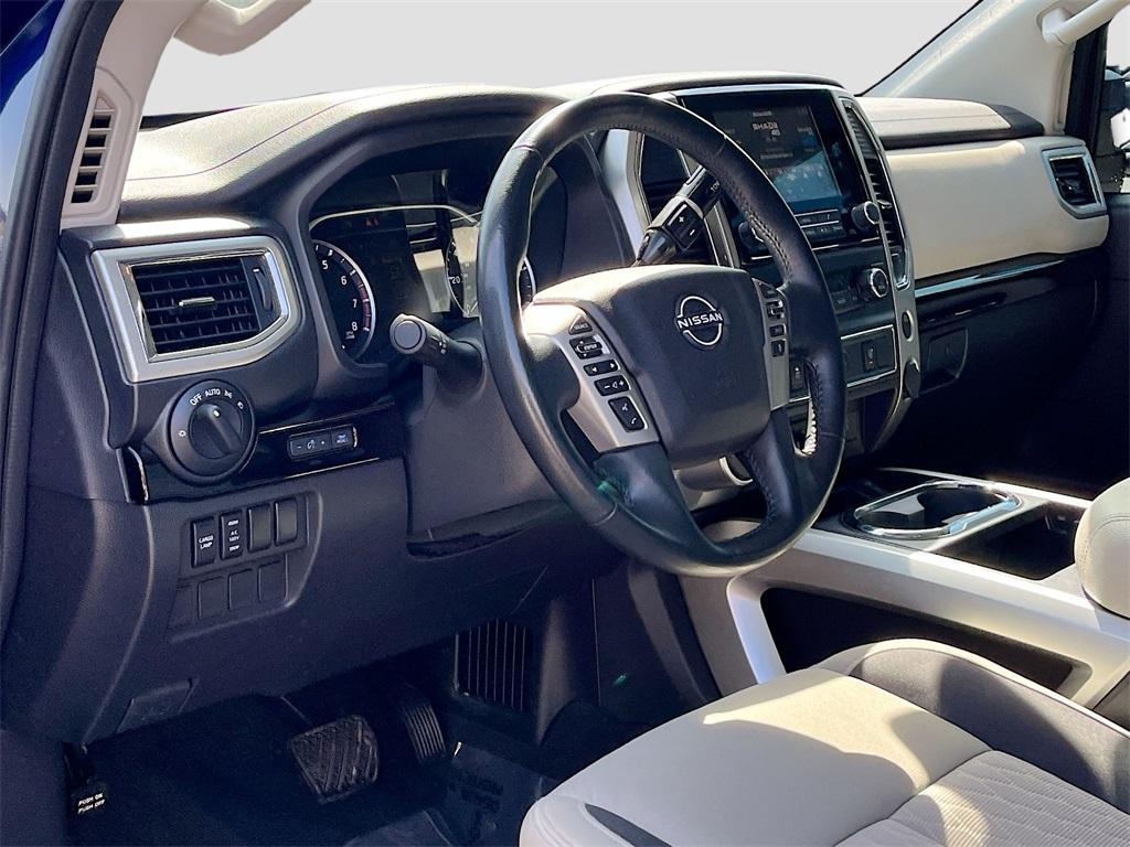 used 2024 Nissan Titan car