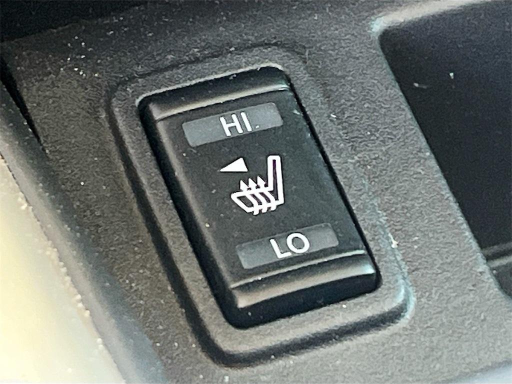 used 2024 Nissan Titan car