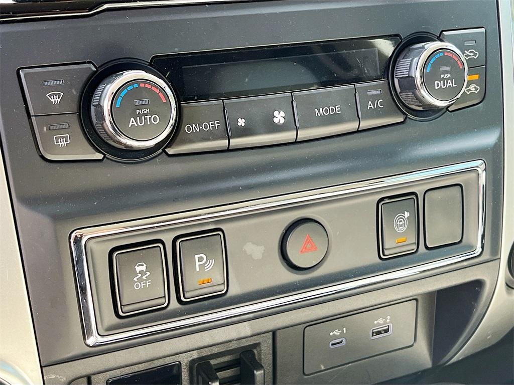 used 2024 Nissan Titan car