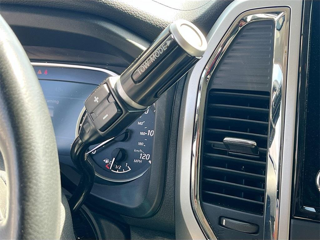 used 2024 Nissan Titan car
