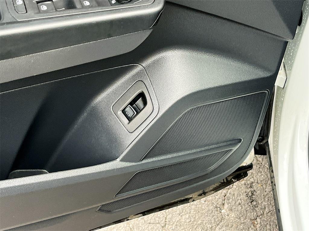 used 2020 Volkswagen Atlas car, priced at $18,131