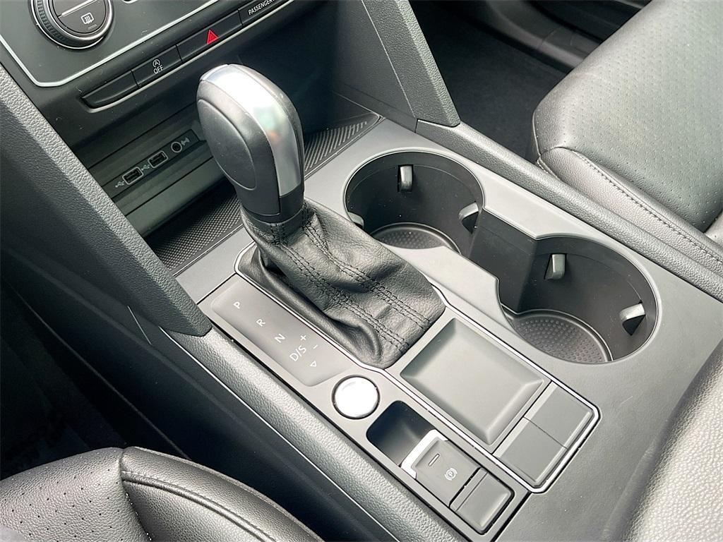 used 2020 Volkswagen Atlas car, priced at $18,131