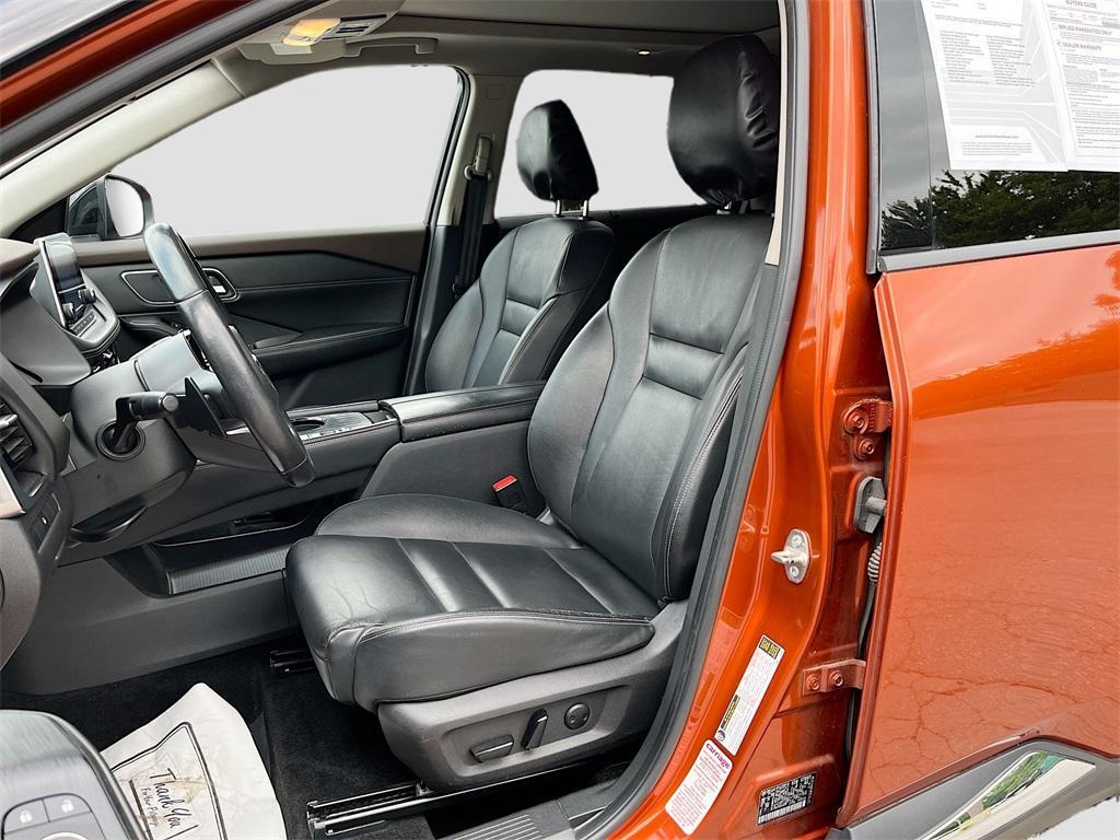 used 2021 Nissan Rogue car, priced at $23,184