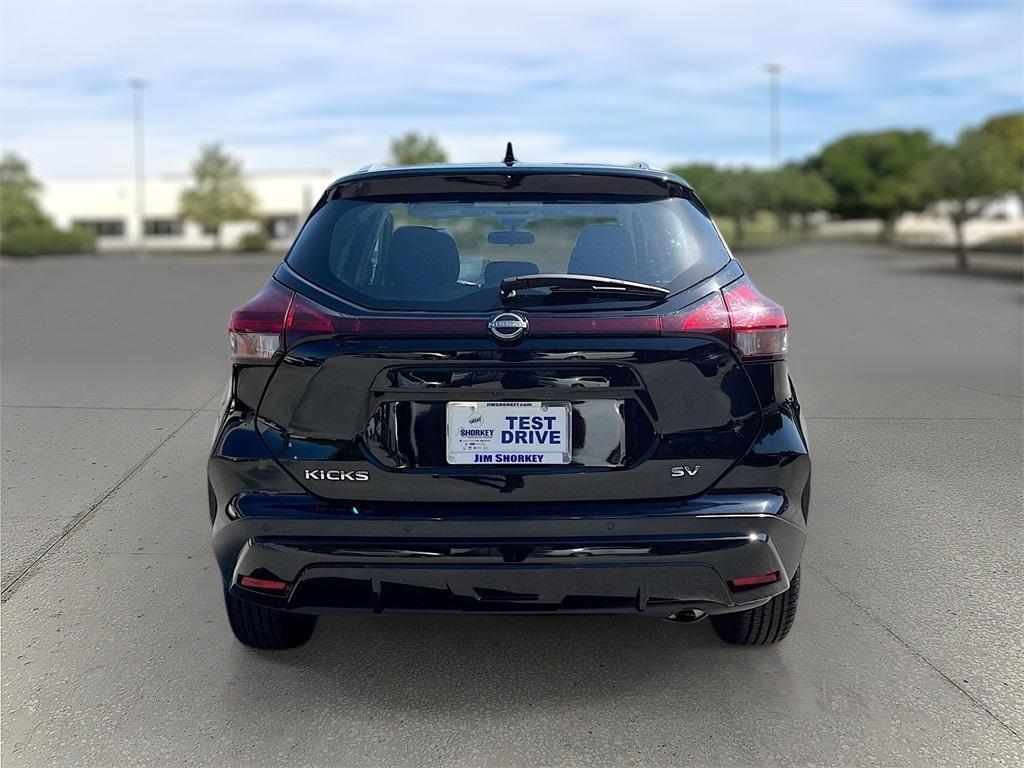 used 2023 Nissan Kicks car