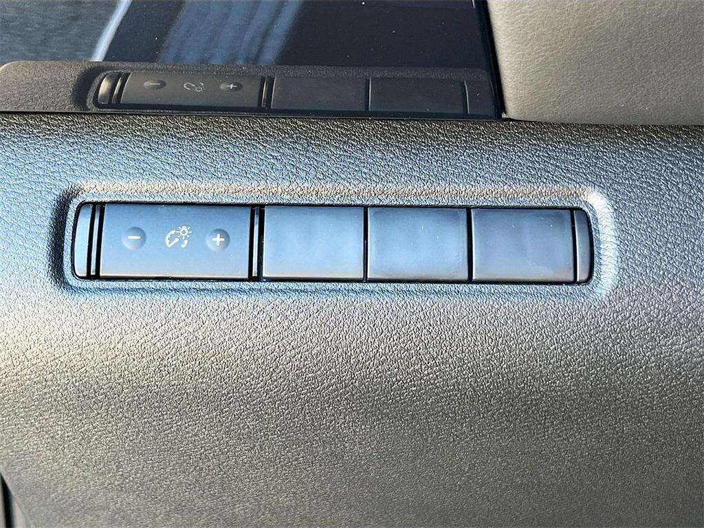 new 2025 Nissan Pathfinder car, priced at $34,711