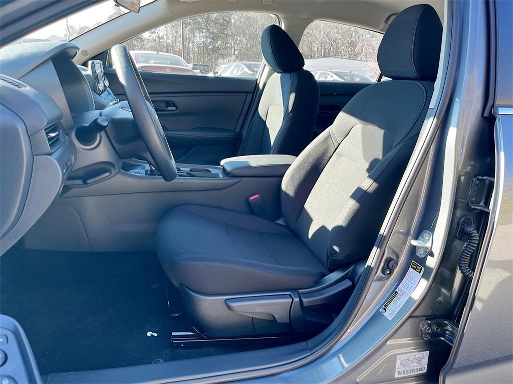 new 2025 Nissan Sentra car, priced at $21,694