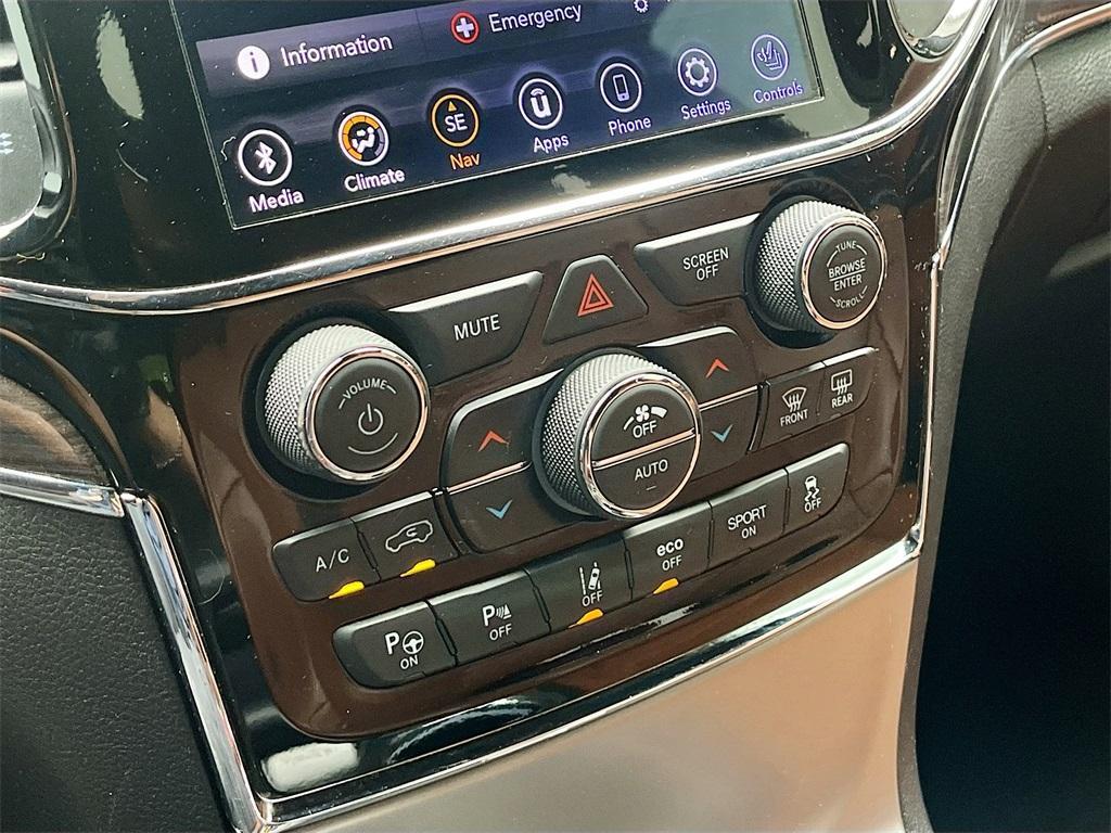 used 2020 Jeep Grand Cherokee car, priced at $23,257