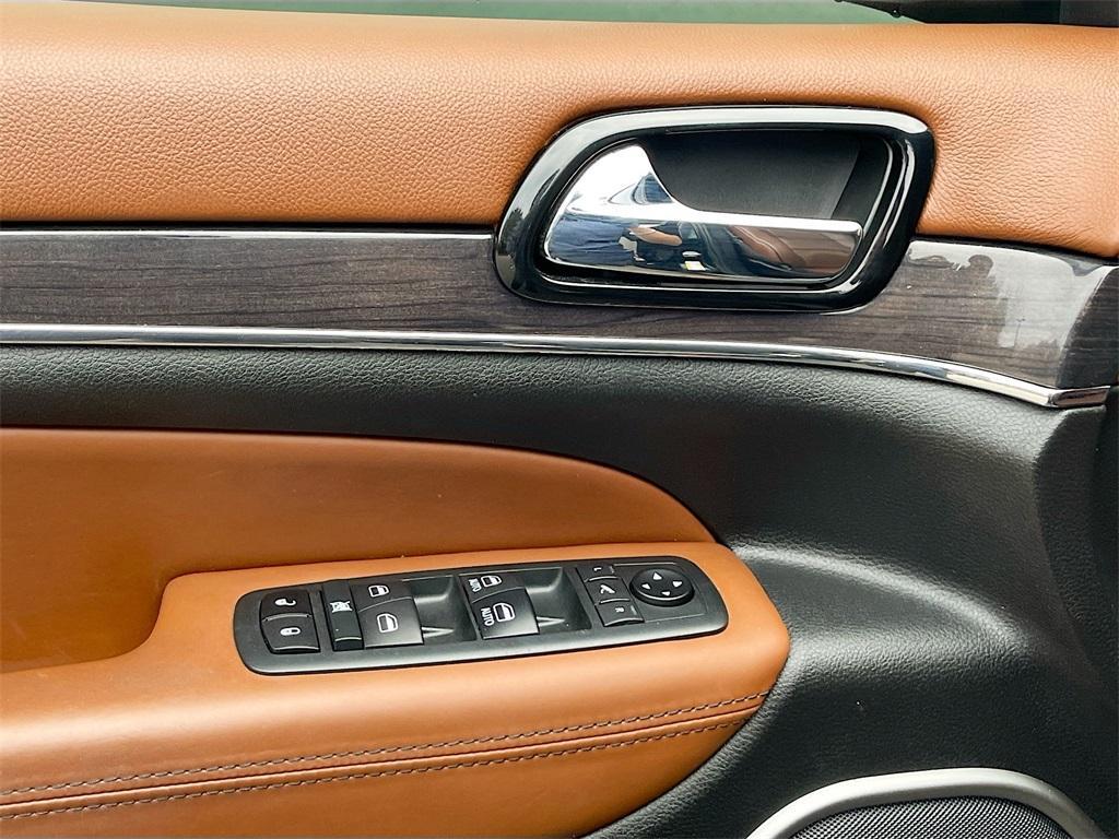 used 2020 Jeep Grand Cherokee car, priced at $23,257