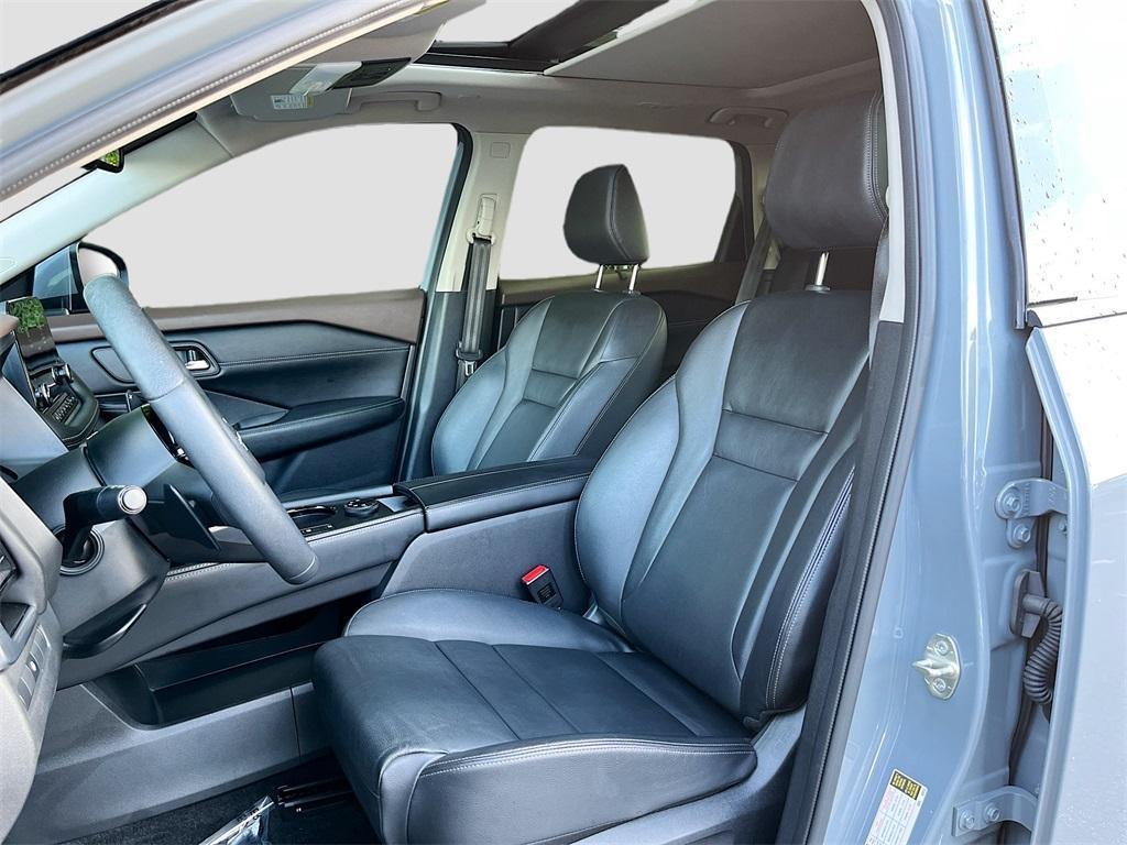 used 2023 Nissan Rogue car, priced at $26,894