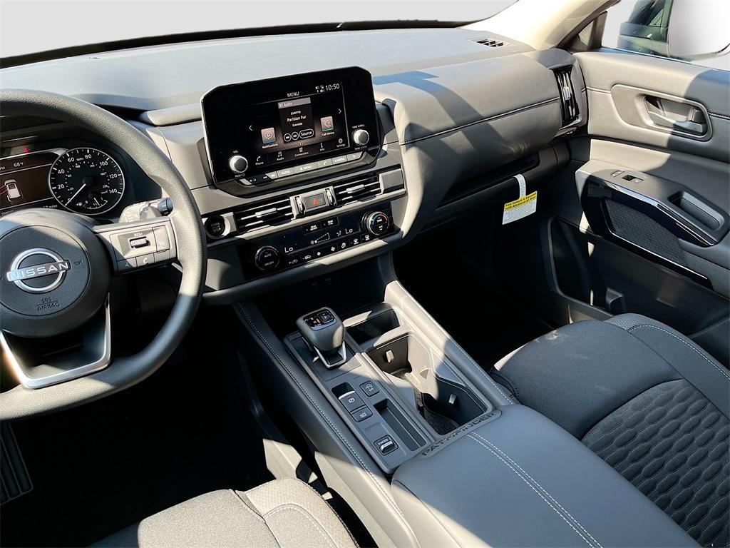 new 2025 Nissan Pathfinder car, priced at $35,427