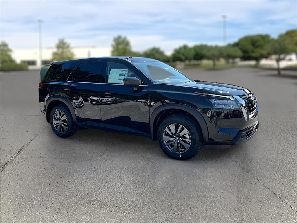 new 2025 Nissan Pathfinder car, priced at $35,427
