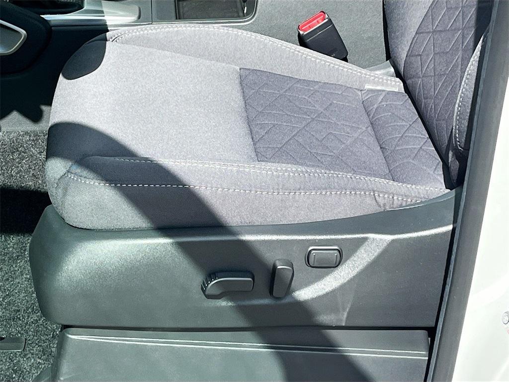 new 2025 Nissan Frontier car, priced at $39,104