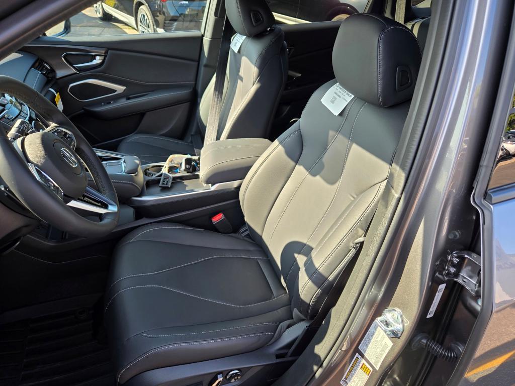 new 2025 Acura RDX car, priced at $46,050