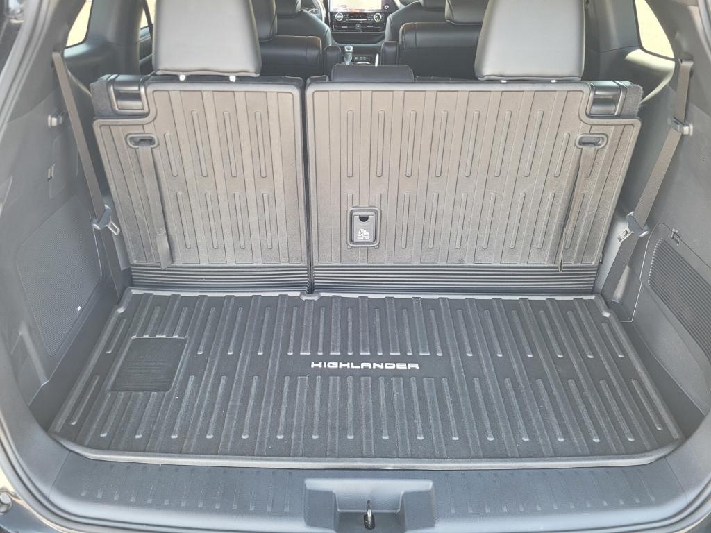 used 2023 Toyota Highlander car, priced at $42,206