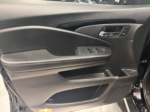 used 2022 Honda Pilot car, priced at $38,991