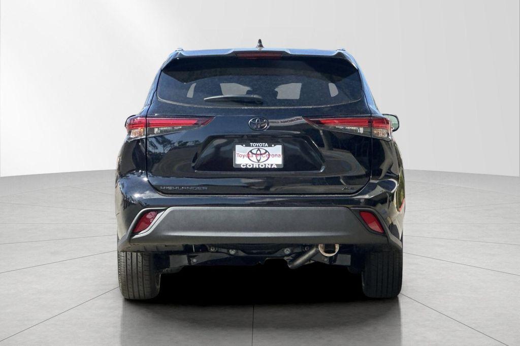 new 2025 Toyota Highlander car, priced at $46,253